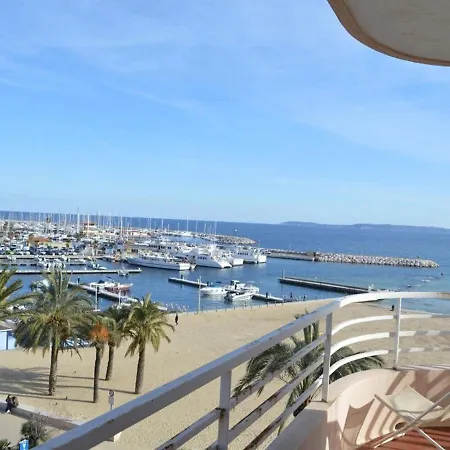 דירה 2 Pieces Avec Grande Terrasse Au Coeur Du Lavandou - Fr-1-251-287 לה לבאנדו